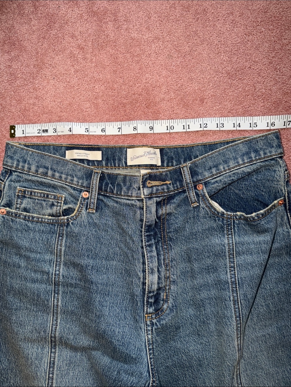 Universal Thread High-Rise Cropped Straight Leg Jeans in Dark Blue Wash - Picture 3 of 6